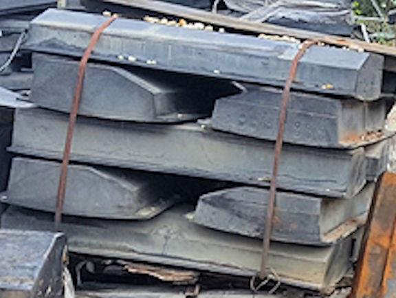Lot Of Rubber Liners For Ball Mill)